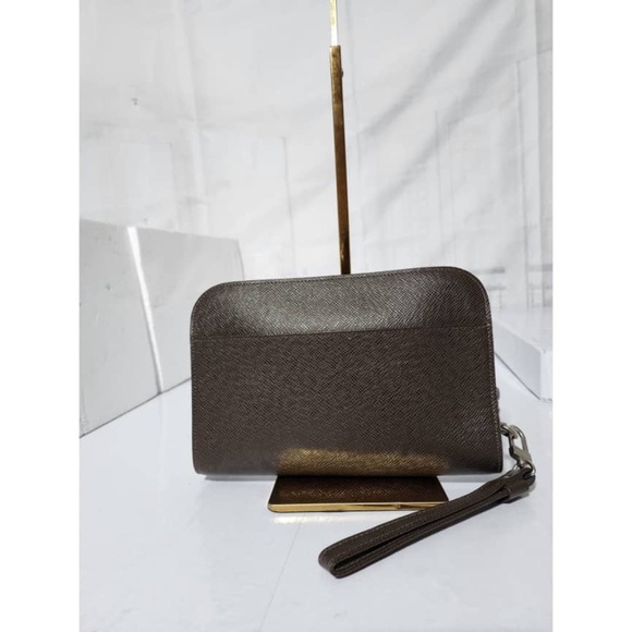 Authentic Louis Vuitton Moca Taiga Leather Baikal Men Wristlet Brown - Picture 10 of 12